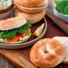 Picard 4 bagels, petits pains américains, cuits* Produits Nutri-Score B|Pains Du Monde