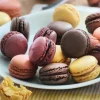 Picard 20 mini-macarons,chocolat,cassis, framboise,citron* Macarons, Mignardises