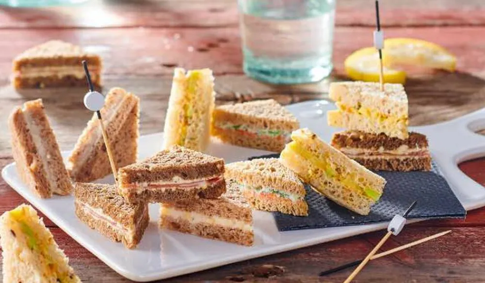 Picard 24 sandwichs club* Apéritifs Froids