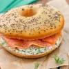 Picard Bagel saumon fumé, fromage frais, ciboulette* 1 Part|Plats Américains