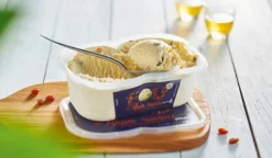 Picard Crème glacée rhum, avec raisins macérés au rhum* Crèmes Glacées|Café Et Autres Parfums Gourmands