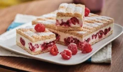 Picard Macaron aux framboises* Desserts Pâtissiers